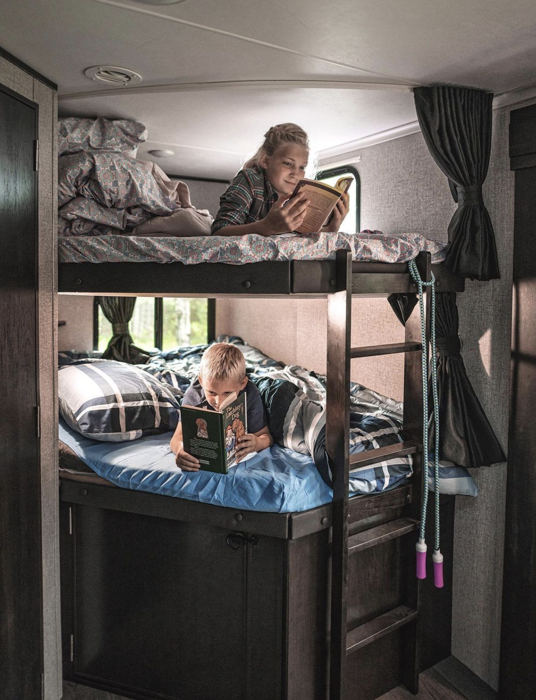 Read more about the article Bunks vs. Bunk Houses: Choosing the Right RV Setup for Your Family